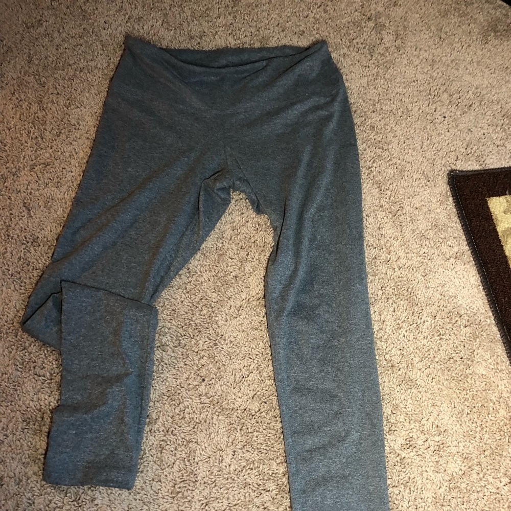grey leggings